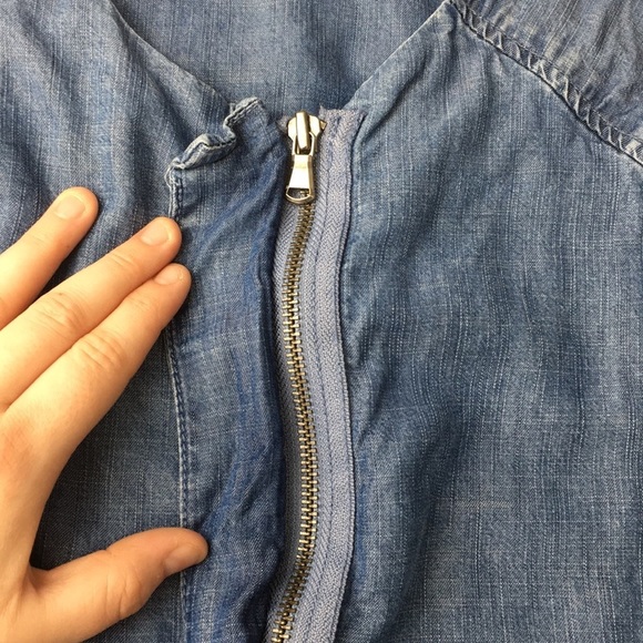 Gap Blue Chambray Zip Lightweight Jacket‎ Top - Picture 8 of 10